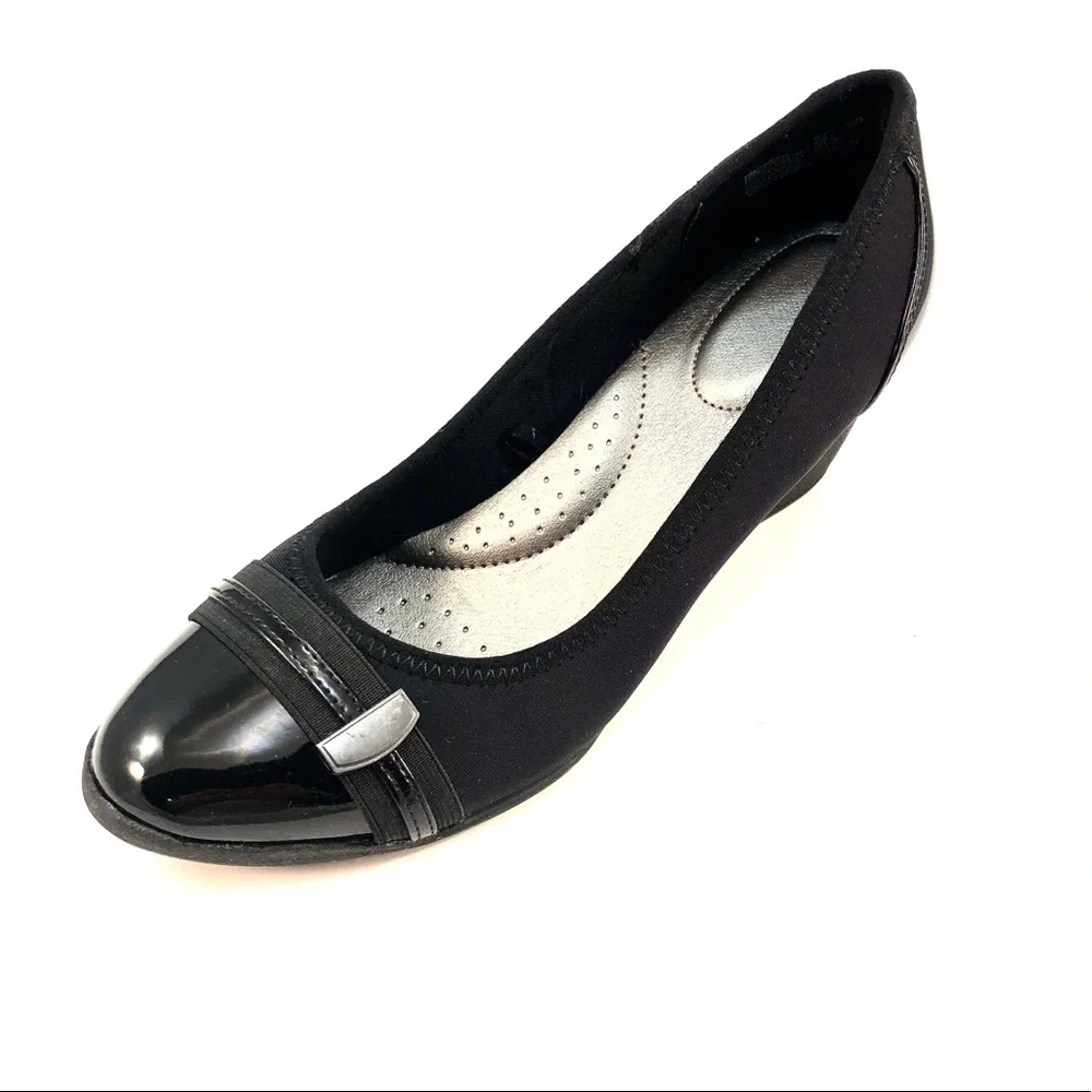 Time and True Black Patent Size 8 Low Wedge Sz 8M